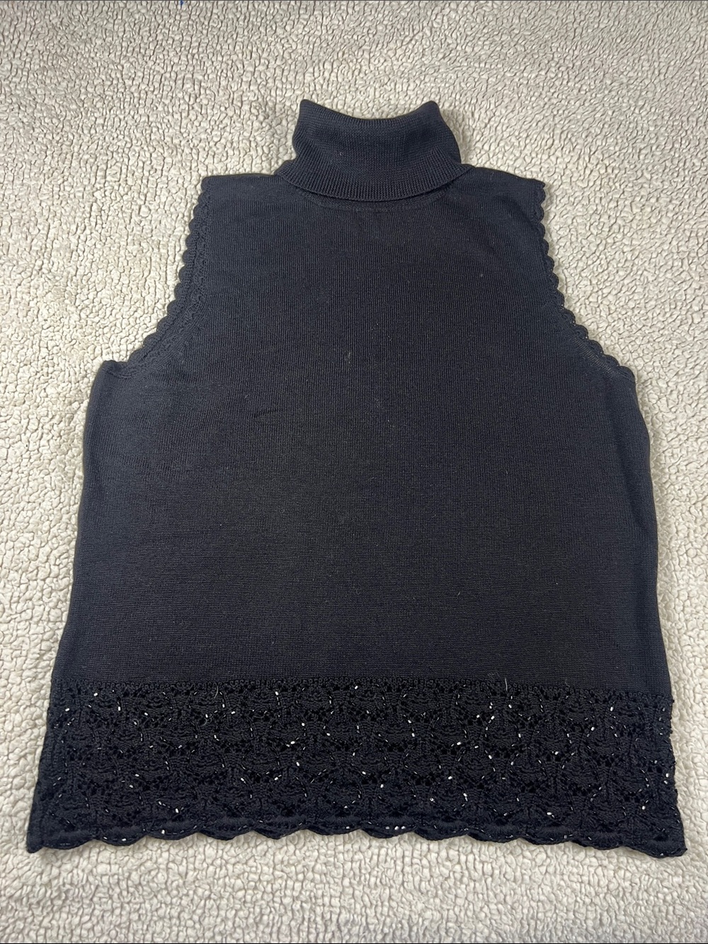 Context Sleeveless Turtleneck Women’s Size PL Sweater with Lace Hem & beads